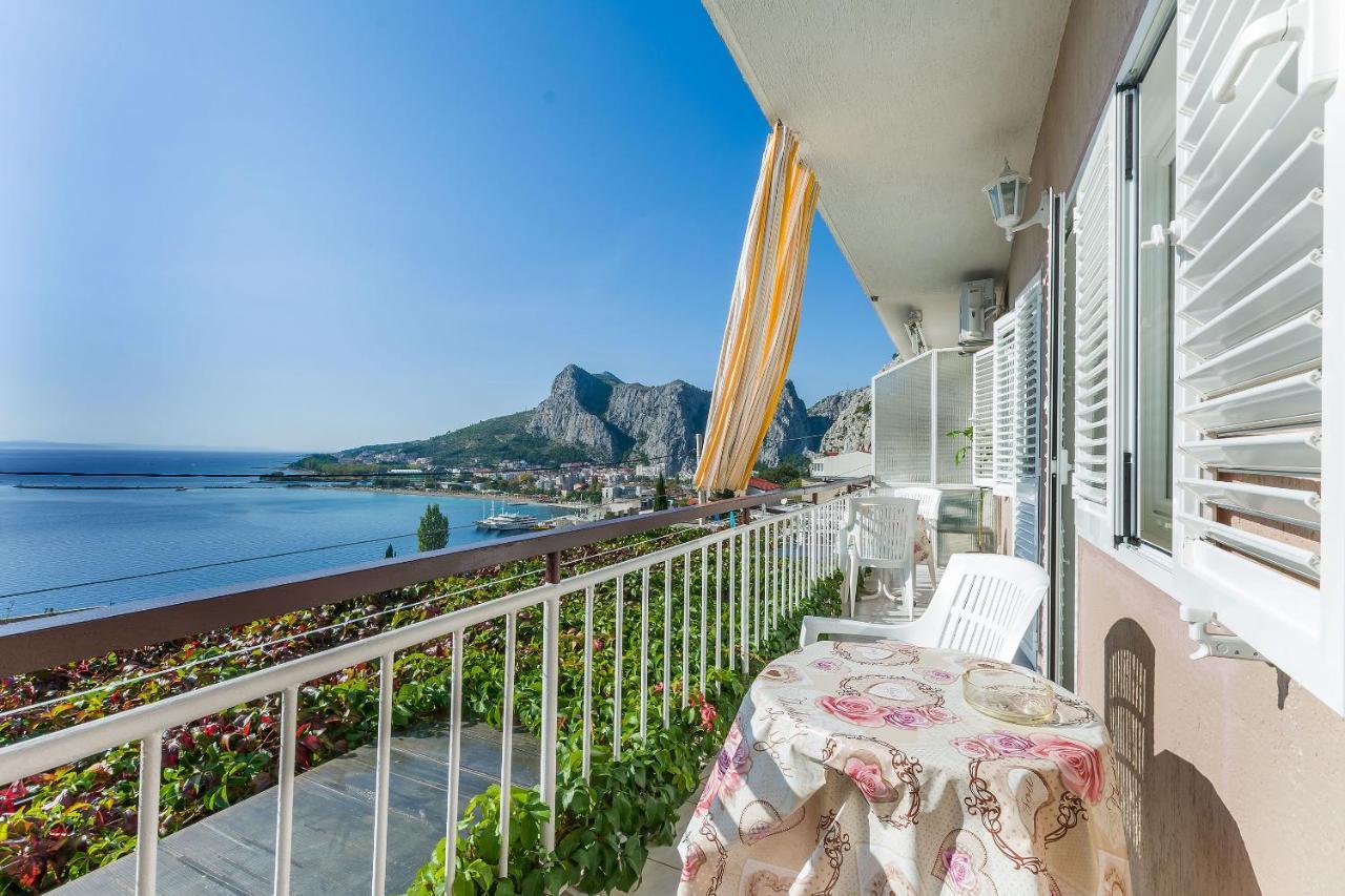 Apartment And Rooms Tatjana Омиш Экстерьер фото